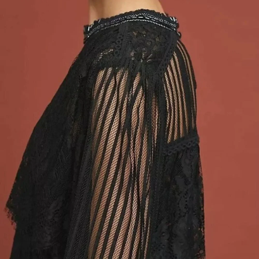 Bl-nk London Mileena Lace Top size S NWT